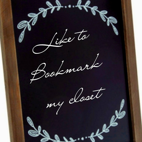 Bookmark My Closet - Picture 1 of 1